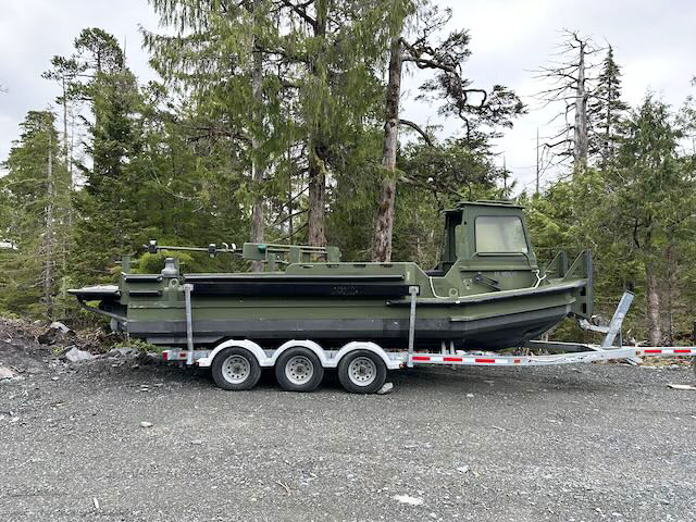 REDUCED TO $99,000. 2006 26' ACB Aluminum workboat with push knees. Twin 210 HP Cummins, Waterjets. Trailer.