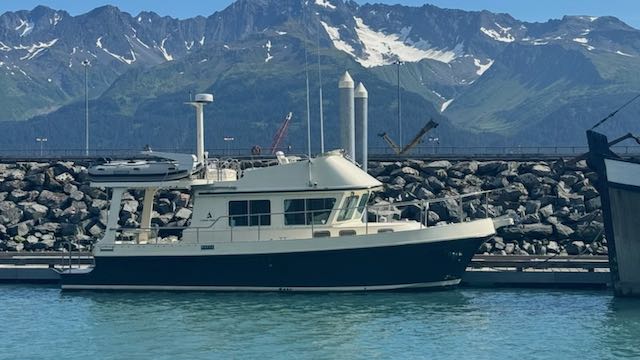 REDUCED TO $145,000!  2001 36' Albin Express Trawler. Twin 330 HP Cummins, Heat, Full Galley, Bow thruster, Dingy & Crab Davit.