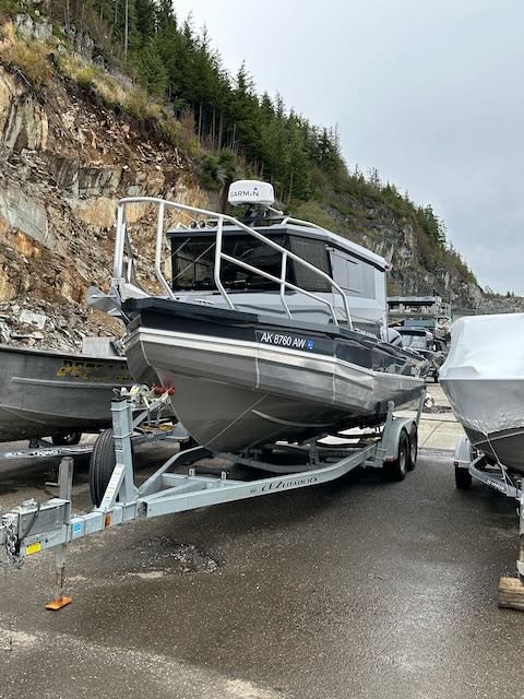 2020 25' Stabicraft Ultracab. Twin 150 HP Yamahas, kicker, head, heat, Wallas cooktop, EZ Loader Trailer